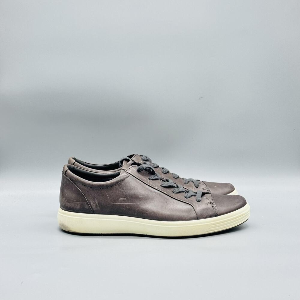 ECCO Shoes Mens 8.5 Gray Leather Low Top Casual Sneakers Comfort Walking